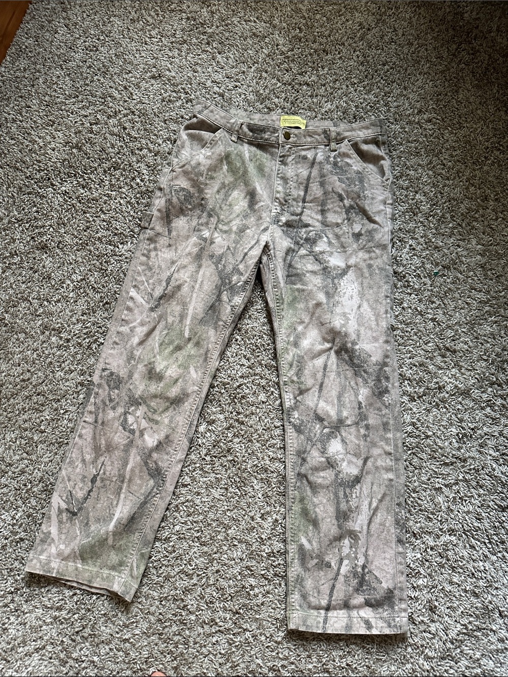 Men's Duvin Camo Print Work Pants in Beige-Grey